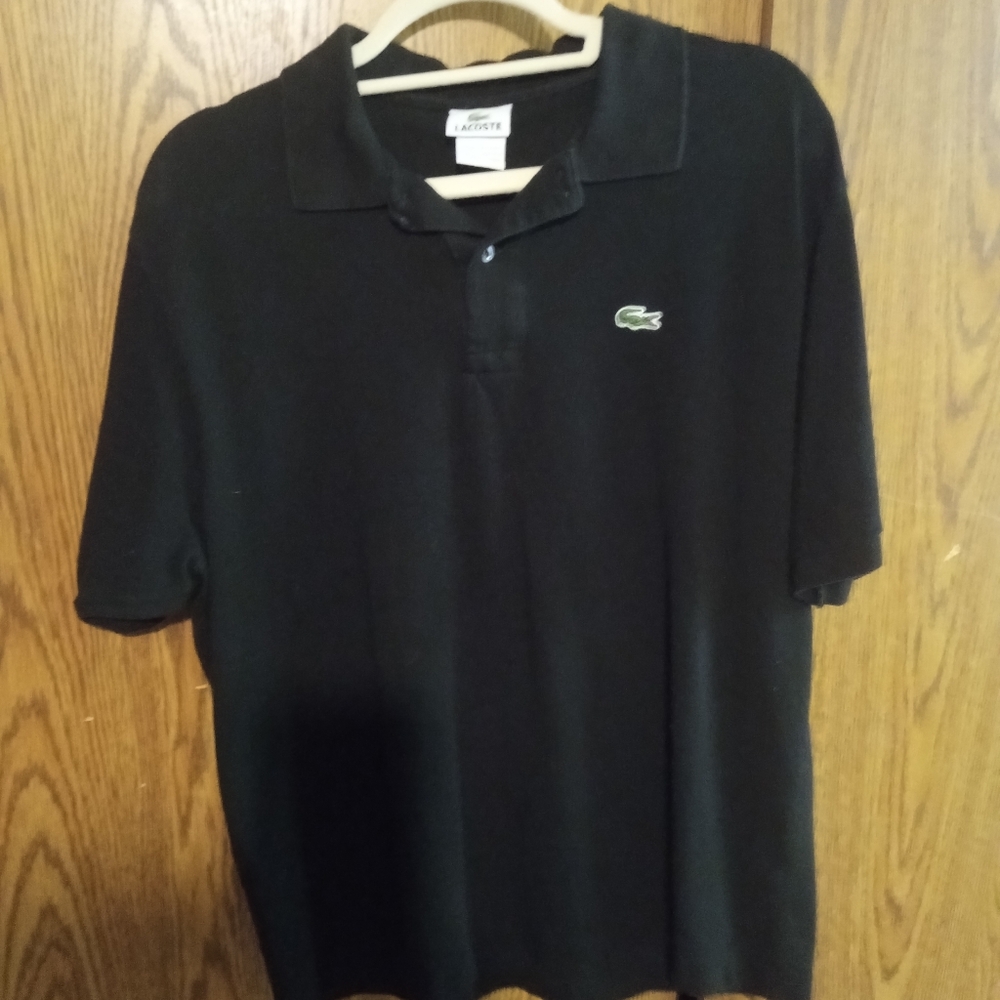 Lacoste Size 7 (XL)